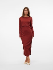 Mamalicious Red Maternity Ribbed Dress with Nursing Function - Image 3 of 5