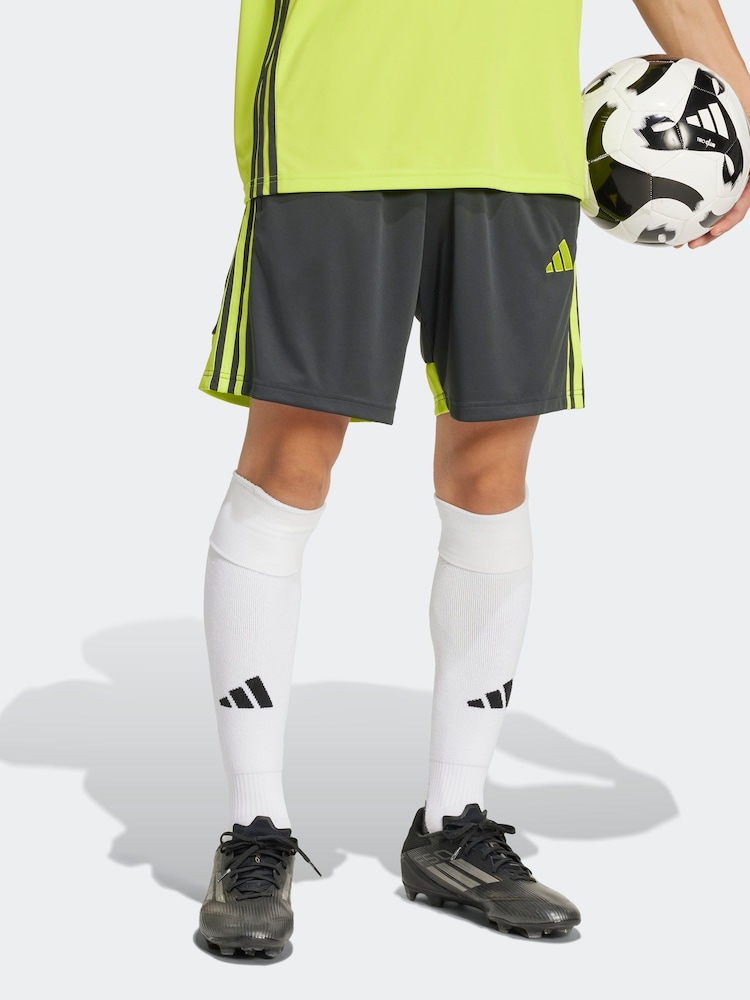 Темно-серый - adidas Tiro 25 Essentials Shorts - Image 1 of 6