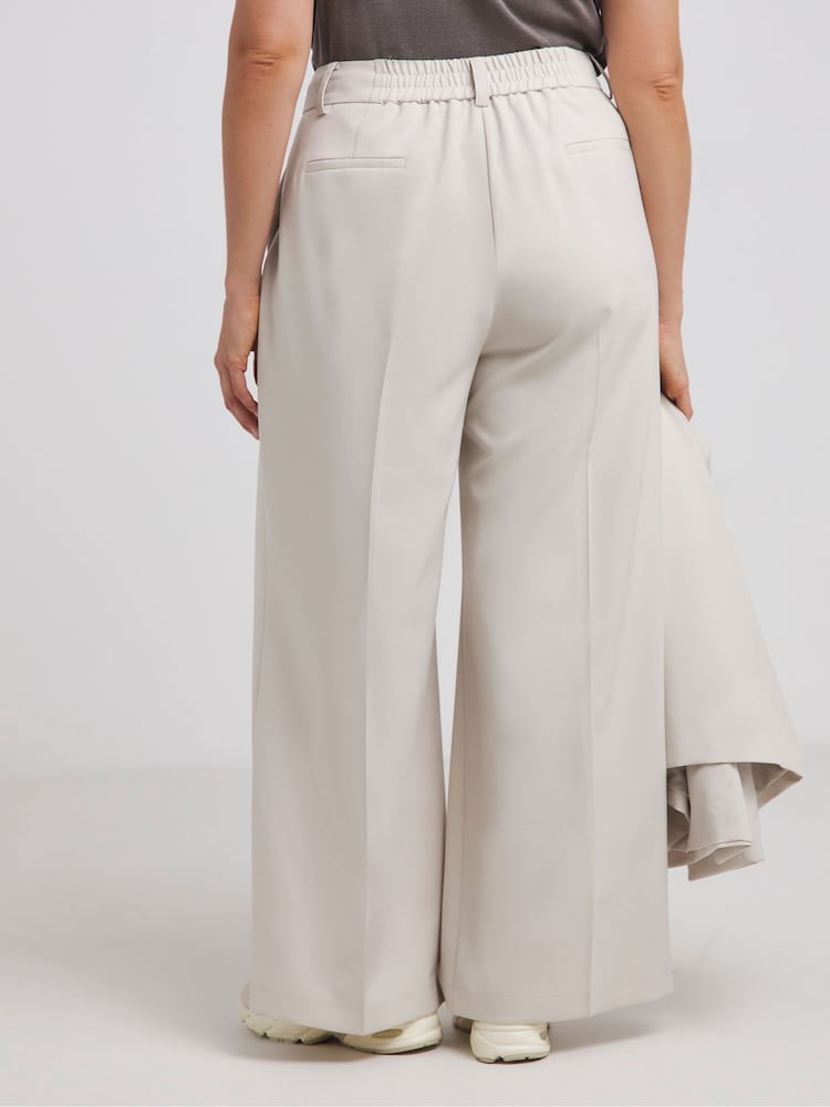 Simply Be Deep Pleated Wide Leg Trousers - Imagen 2 de 4