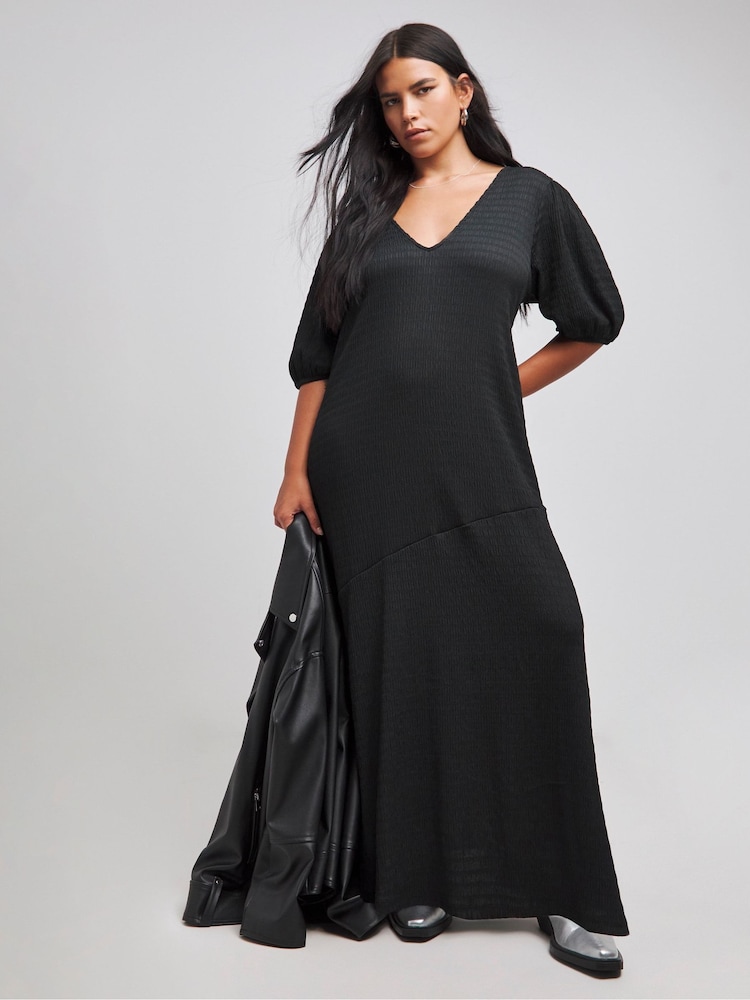 Simply Be Black Textured Jersey Bow Back Asymmetric Maxi Dress - Image 4 of 4