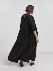 Simply Be Black Textured Tiered Maxi Dress With Pockets - Image 2 of 4
