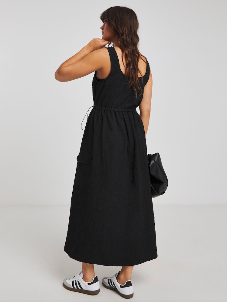 Simply Be Black Cargo Apron Dress - Image 2 of 4