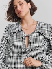 Simply Be Black Checked Collar Bow Front Smock Dress - Image 4 of 4