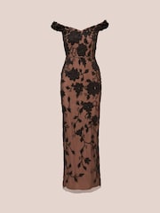 Adrianna Papell – Schulterfreies, langes, schwarzes Kleid mit Perlen - Bild 6 von 7