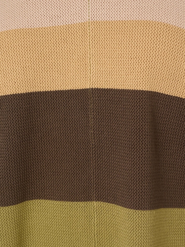Adrianna Papell V-Neck Colour Blocked Seed Stitch Short Dolman Sleeve Sweat Top - Image 7 of 7
