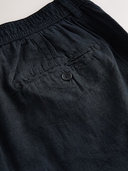Preto - Shorts chino de cintura elástica rica em linho - Imagem 3 de 5
