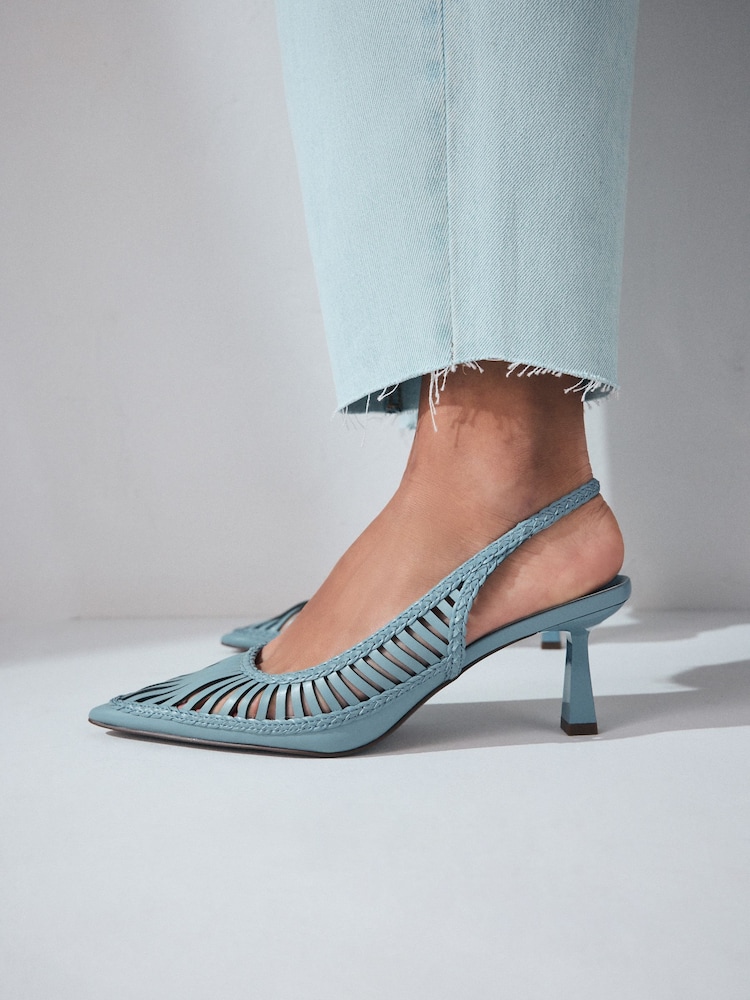 Azul - Forever Comfort® Point Toe Cut Out Detail Bajo Slingback Heels - Imagen 1 de 4 Azul - Forever Comfort® Point Toe Cut Out Detail Bajo Slingback Heels - Imagen 1 de 4