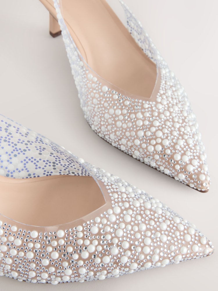 Weiß - Forever Comfort® Slingback-Schuhe mit Absatz, spitzer Zehenpartie und Schmuckstein-Detail aus Vinyl - Image 4 of 5