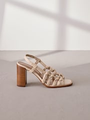 Hueso - Signature Premium Leather Square Toe Cage Slingback Block Heel Sandals - Imagen 3 de 7