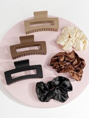 Brush Works Natural Hair Clip & Scrunchie Set (Worth £15) - Image 3 of 4