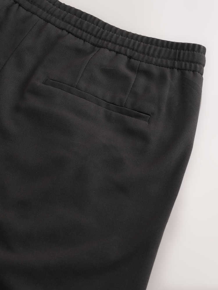 Black Elasticated Waist Pleat Chino Shorts - Image 7 of 7