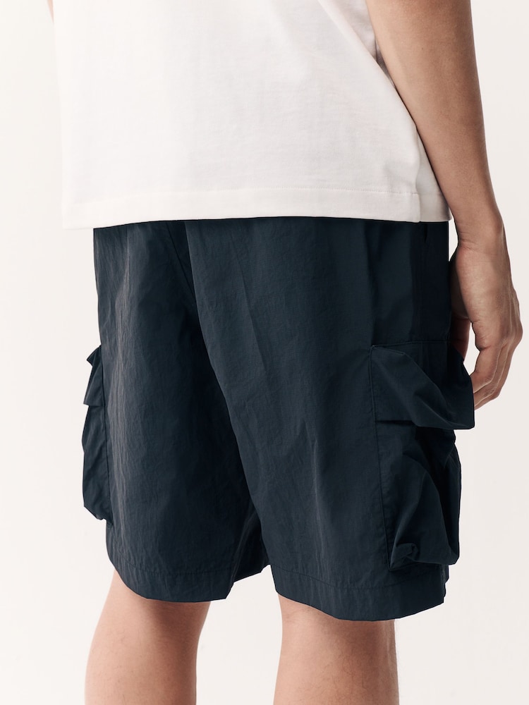 Noir - Short cargo léger à poche bluffante - Image 3 of 6