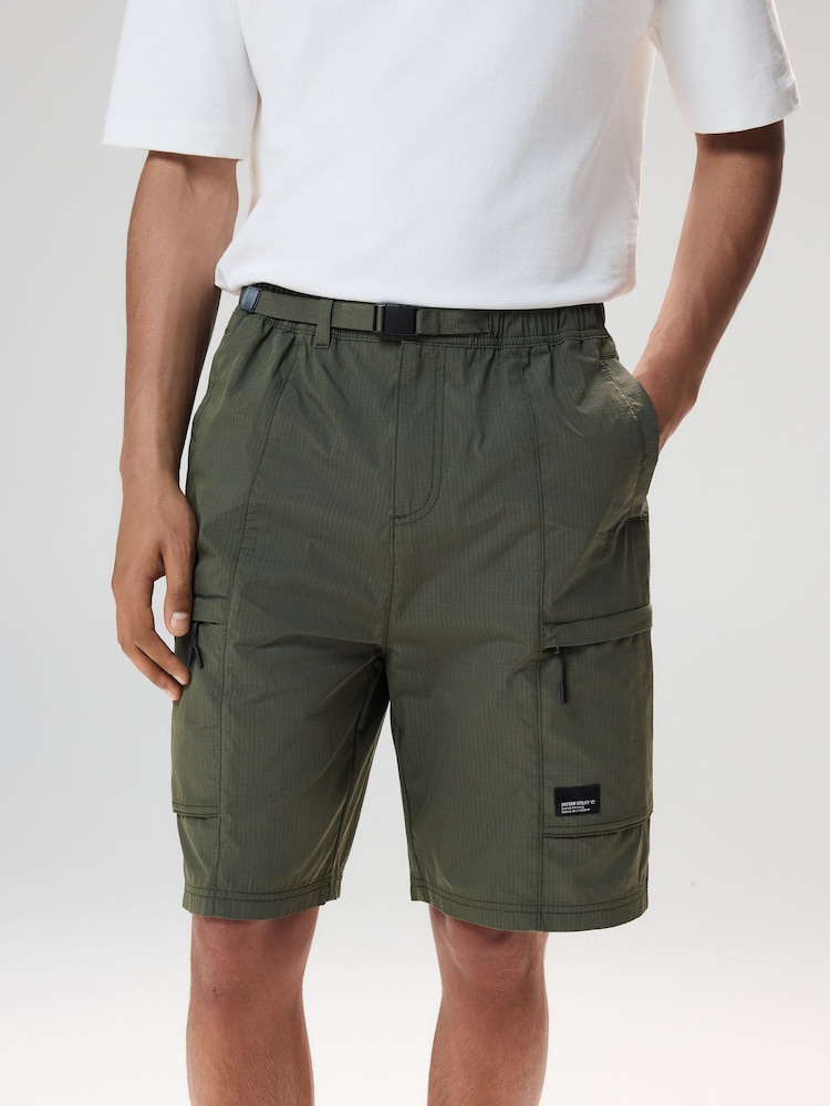 Verde oliva - Bermudas cargo ligeras con cinturón - Imagen 1 de 10 Verde oliva - Bermudas cargo ligeras con cinturón - Imagen 1 de 10