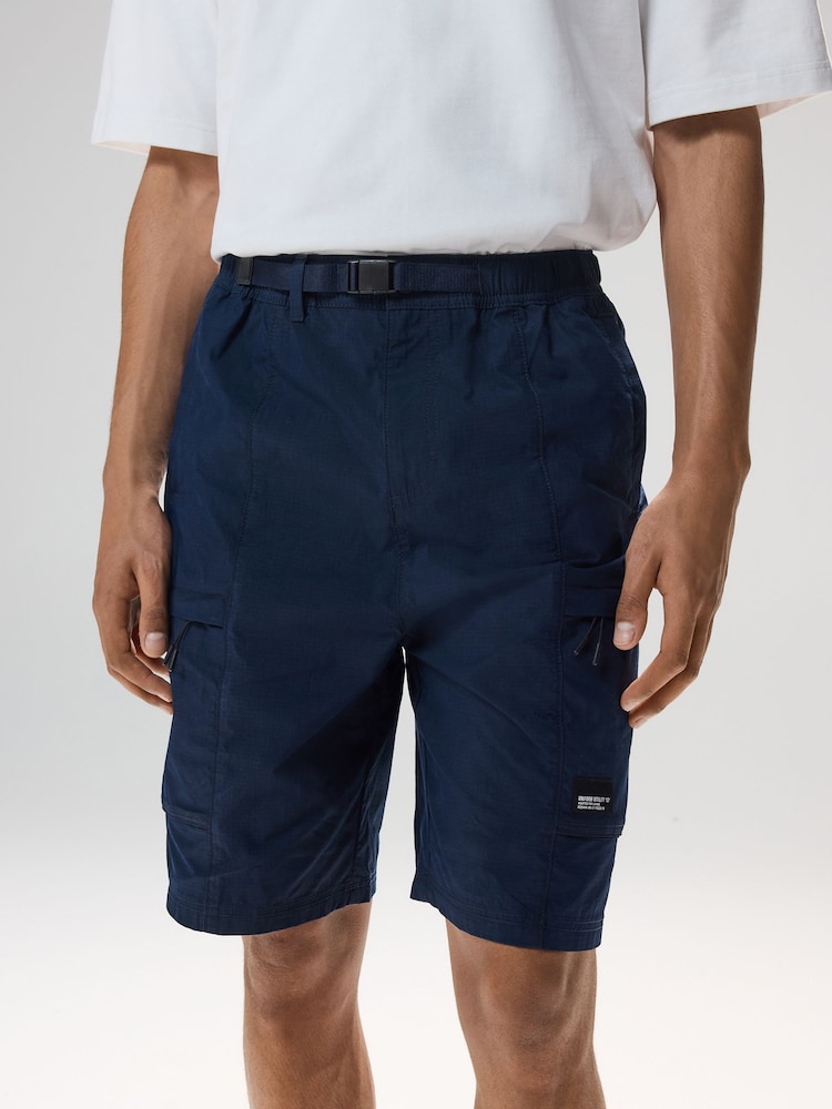 Azul marino - Lightweight Belted Cargo Shorts - Imagen 1 de 10 Azul marino - Lightweight Belted Cargo Shorts - Imagen 1 de 10