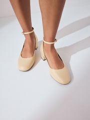 Neutral Forever Comfort® Round Toe Low Block Courts - Image 2 of 9