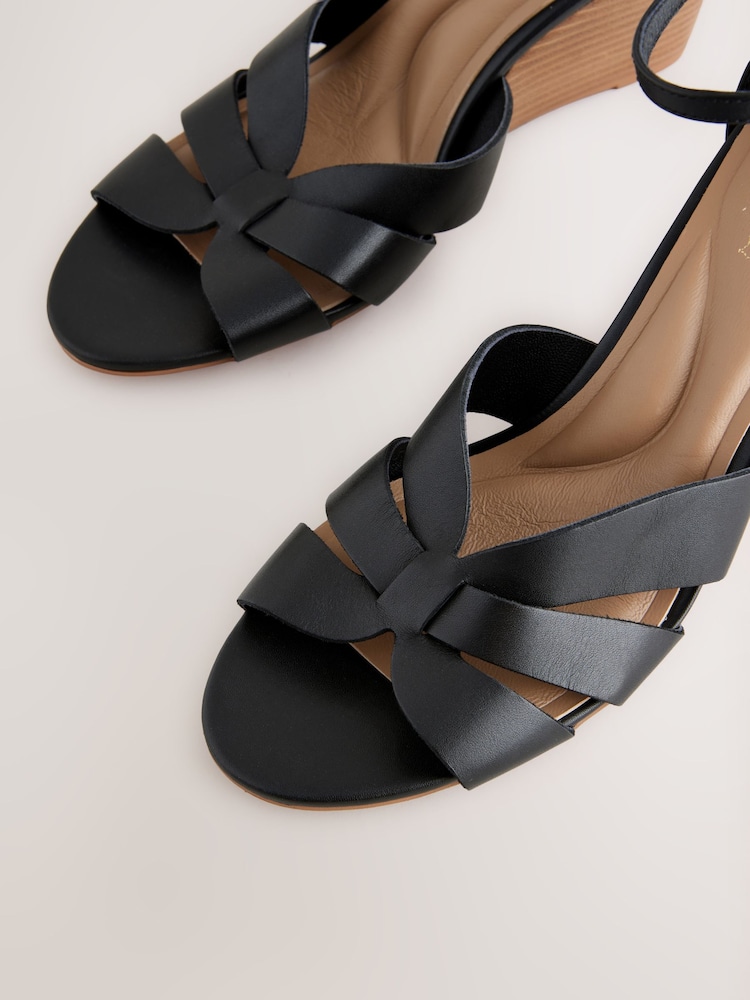 Schwarz - Forever Comfort® Premium Leather With Motionflex Strap Detail Wedges - Bild 5 von 5 Schwarz - Forever Comfort® Premium Leather With Motionflex Strap Detail Wedges - Bild 5 von 5