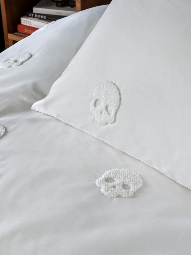 Copenhagen Home White Tufted Skulls Duvet Cover Set - Image 2 of 2 Copenhagen Home White Tufted Skulls Duvet Cover Set - Image 2 of 2