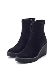 Moda in Pelle Kallie Platform Wedge Ankle Boots With Chain Detail - Image 3 of 5