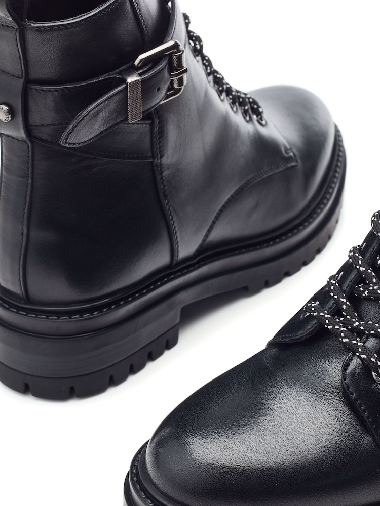 Moda in Pelle Omola Chunky Leather Ankle Black Boots With Lace up Front and Buckle Strap - Image 4 of 4