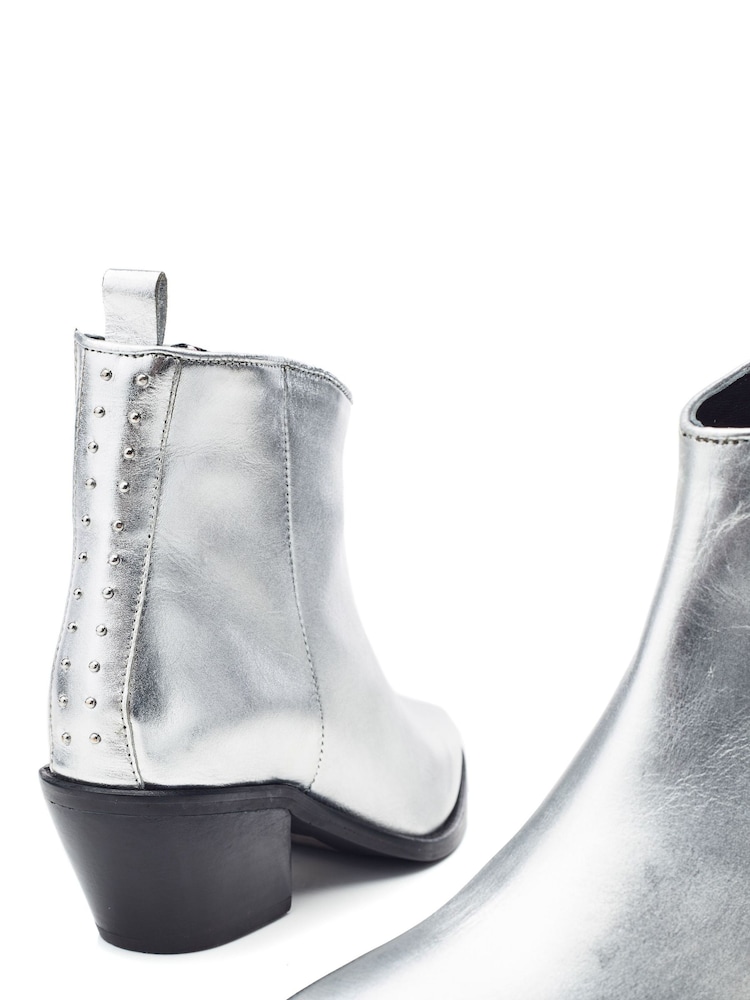 Moda in Pelle Maevie Pointed Side Zip Western Boots Stud Back Detail - Image 4 of 4