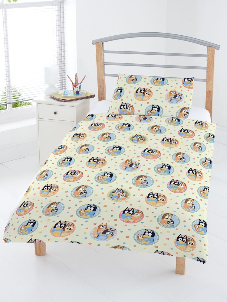 Bluey Multi 100% Cotton Reversible Toddler Duvet Cover and Pillowcase Set - Image 2 of 3
