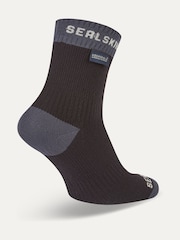 Sealskinz Wretham Waterproof Warm Weather Ankle Length Socks - Image 2 of 2