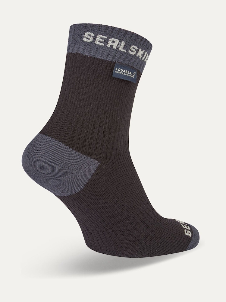 Sealskinz Wretham Waterproof Warm Weather Ankle Length Socks - Image 2 of 2
