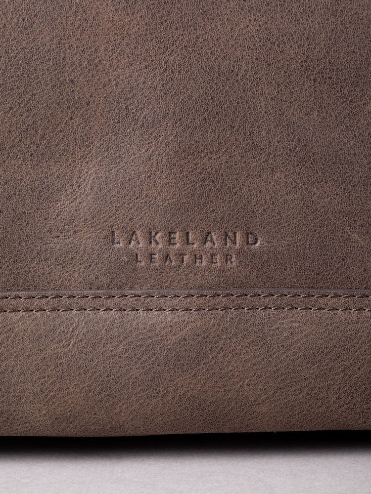 Lakeland Leather Brown Medium Hutton Holdall - Image 8 of 8