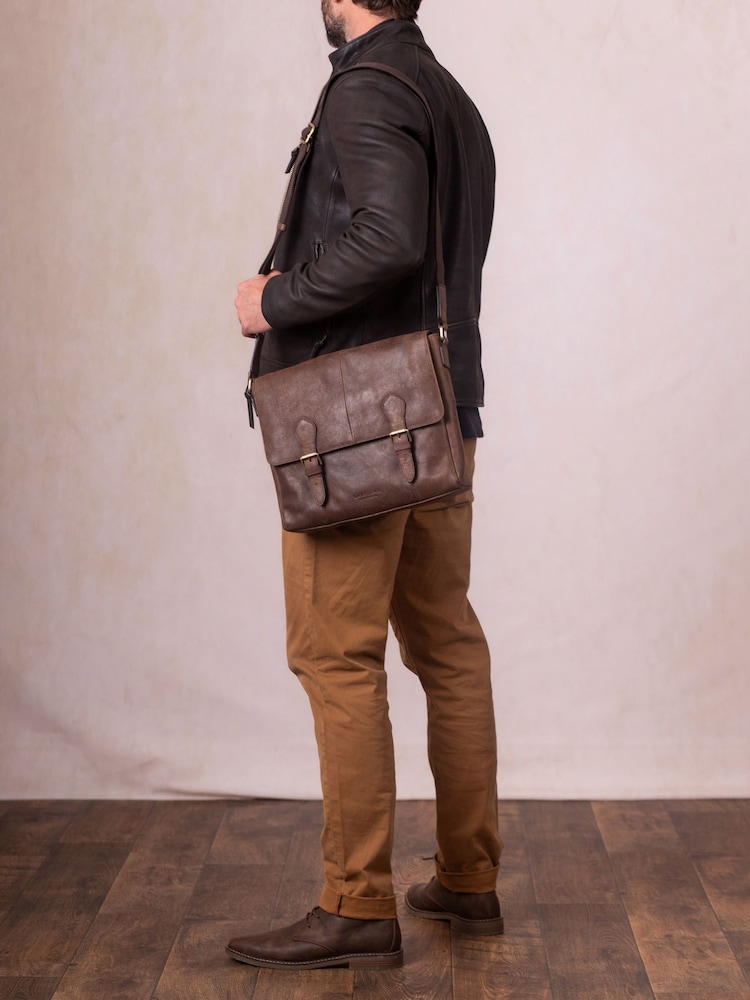 Lakeland Leather Brown Hutton Messenger Bag - Image 9 of 9