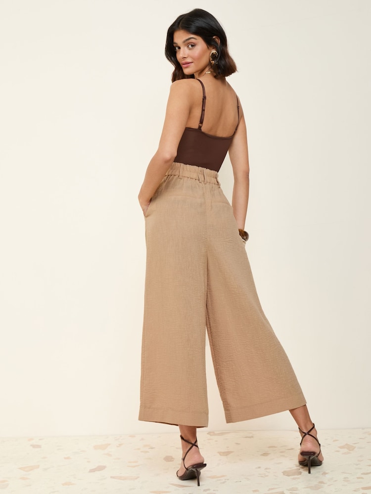 Chameau - Friends Like These Lin Look habillé Raccourci Pantalons - Image 4 of 4