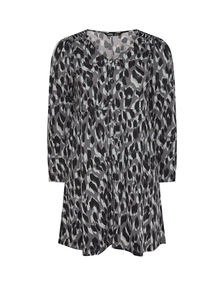 Yours Curve Leopard Print Shirred Panel Tea Dress - Image 5 of 5