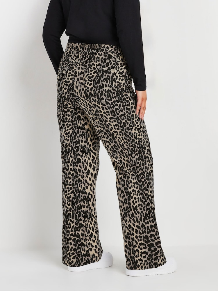 Yours Curve Brown Wide Leg Leopard Jeans - Image 3 of 7