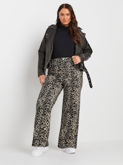 Yours Curve Brown Wide Leg Leopard Jeans - Image 4 of 7