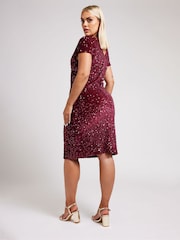 Yours Curve Red London Sequin Velvet Shift Dress - Image 3 of 5