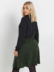 Yours Curve A Line Button Front Leopard принт юбки - Image 3 of 5