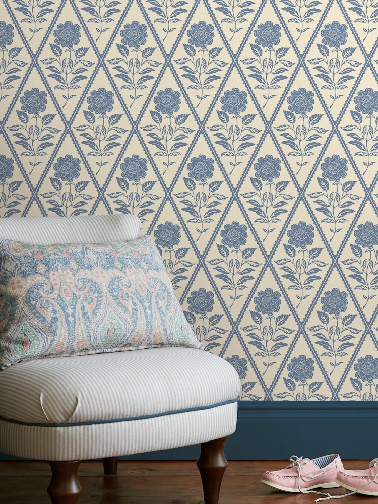 Joules Cream/Blue Juliette Floral Print 10M Wallpaper - Image 1 of 4