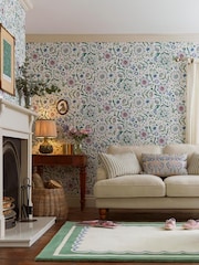 Papel de pared de 10 m con diseño festivo de flores de Joules - Imagen 1 de 4