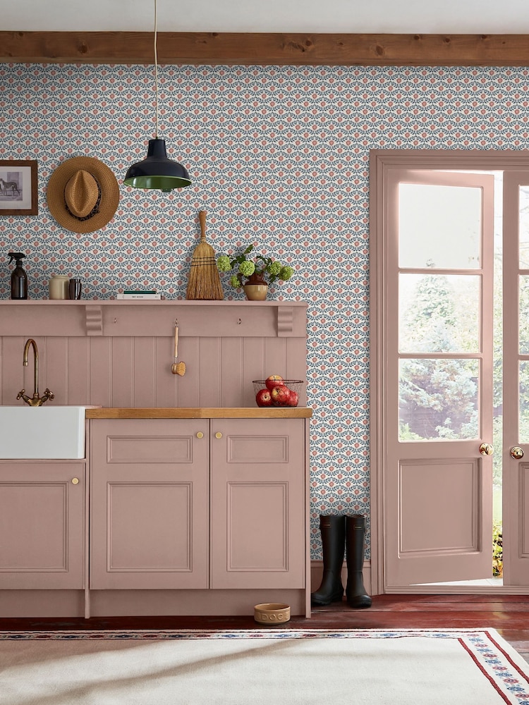 Joules Stately Floral Print 10M Wallpaper - Image 1 of 4
