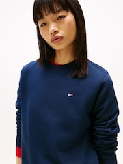 כחול  - Tommy Jeans Flag Crew Jumper - תמונה 4 מתוך 6