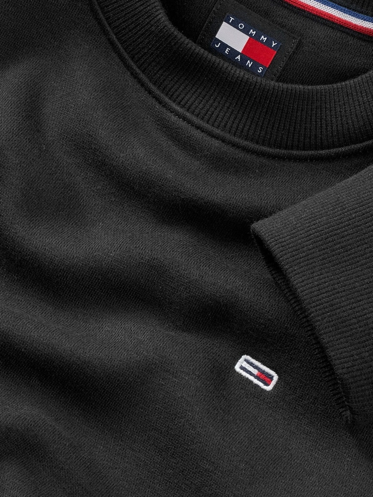 שחור - Tommy Jeans Flag Crew Jumper - תמונה 7 מתוך 7