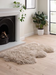 Hanlin Oyster Sheepskin Rug - Image 3 of 6