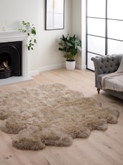 Hanlin Oyster Sheepskin Rug - Image 6 of 6