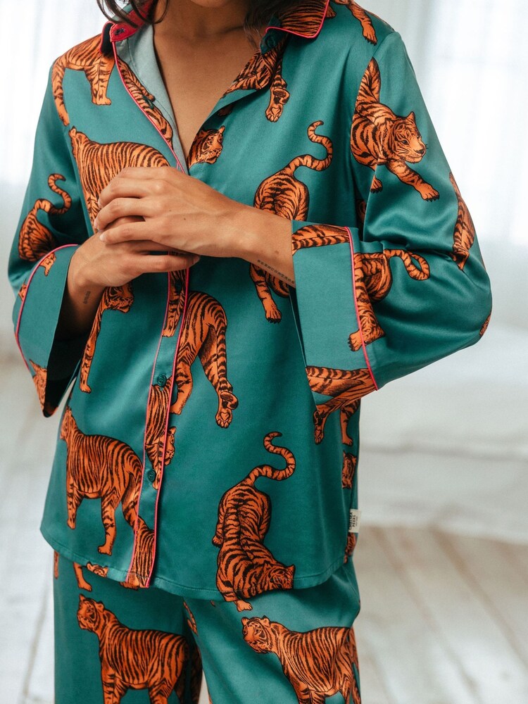 Chelsea Peers Blue Satin Tiger Print Long Pyjama Set - Image 5 of 5