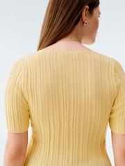 Geel - Fine Knit Ribbed Scoop Neck T-Shirt - Image 3 of 8