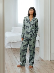 Chelsea Peers Langes Pyjama-Set mit Zebramuster aus Jacquard-Satin - Bild 1 von 5