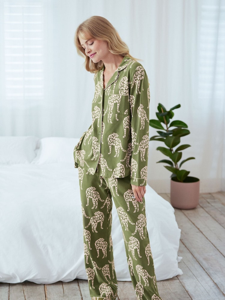 Chelsea Peers Green Organic Cotton Giraffe Print Long Pyjama Set - Image 1 of 5