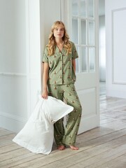 Chelsea Peers Pyjama long en coton biologique imprimé abeille - Image 1 de 5
