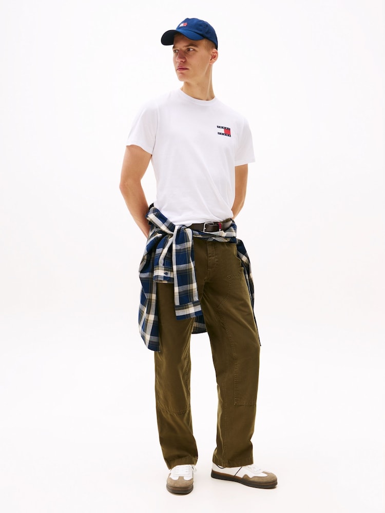 Tommy Jeans White Slim 100% Cotton Essential Flag T-Shirt - Image 2 of 7 Tommy Jeans White Slim 100% Cotton Essential Flag T-Shirt - Image 2 of 7