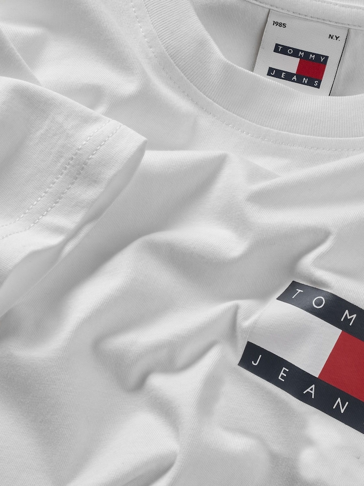 Tommy Jeans White Slim 100% Cotton Essential Flag T-Shirt - Image 7 of 7