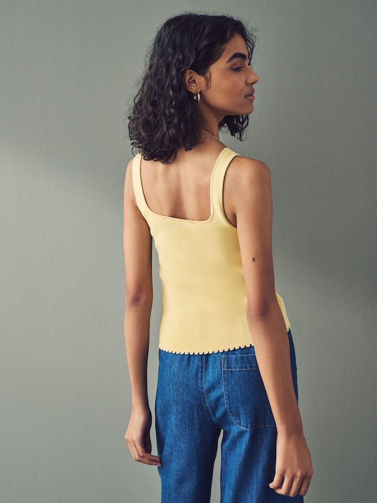 Yellow Square Neck Scalloped Edge Knitted Vest - Image 2 of 7